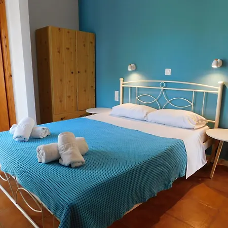 Maison d'hôtes Mare Guesthouse&café Perdika (Aegina)