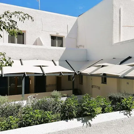Mare Guesthouse&café