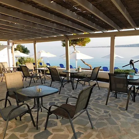 Mare Guesthouse&café 3*